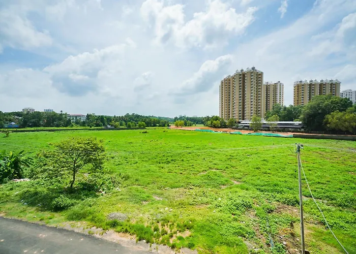 Oyo Vattekad Residency