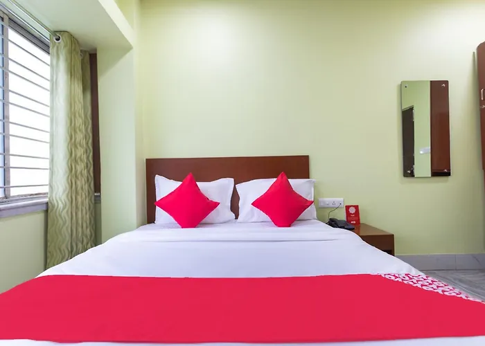 Oyo Maple The Residence