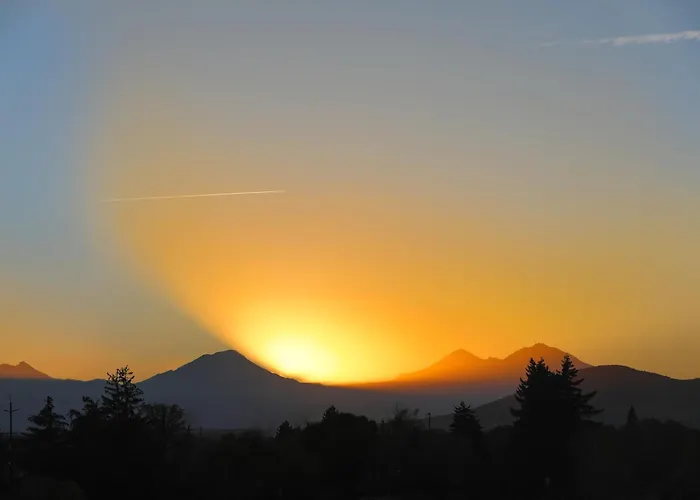 Scp Redmond Hotel