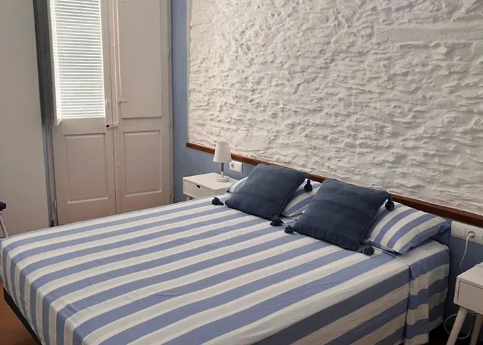 ROQUES - Casa en primera línea de mar en CADAQUÉS