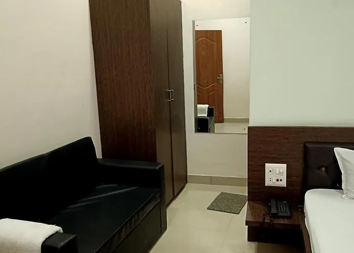 Hotel O K K Tower