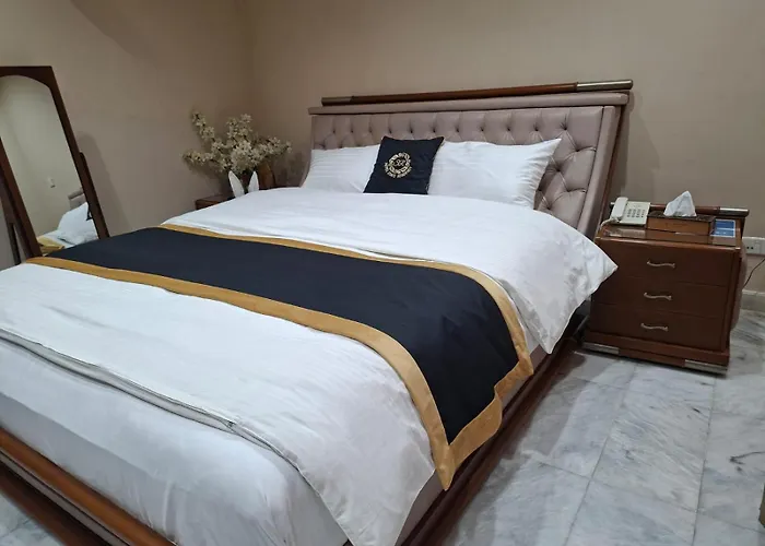 Hotel State Residency