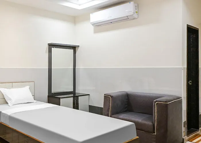 Hotel O Gv Grand