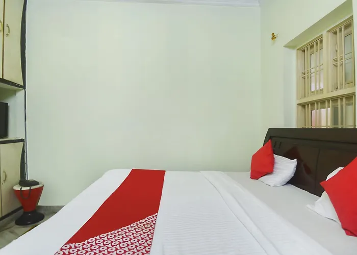 Hotel O Raj Palace