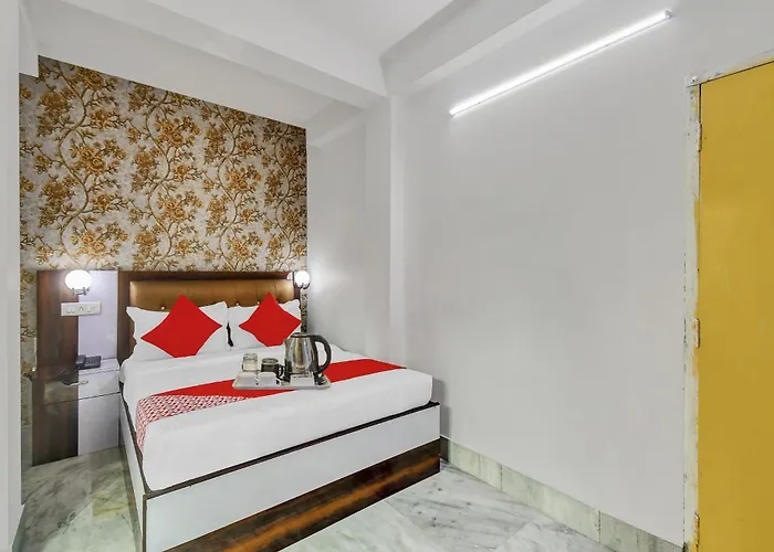 Hotel O Starlight Guest House