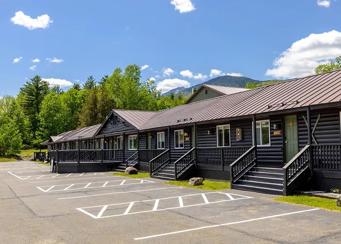 Wolfjaw Lodge