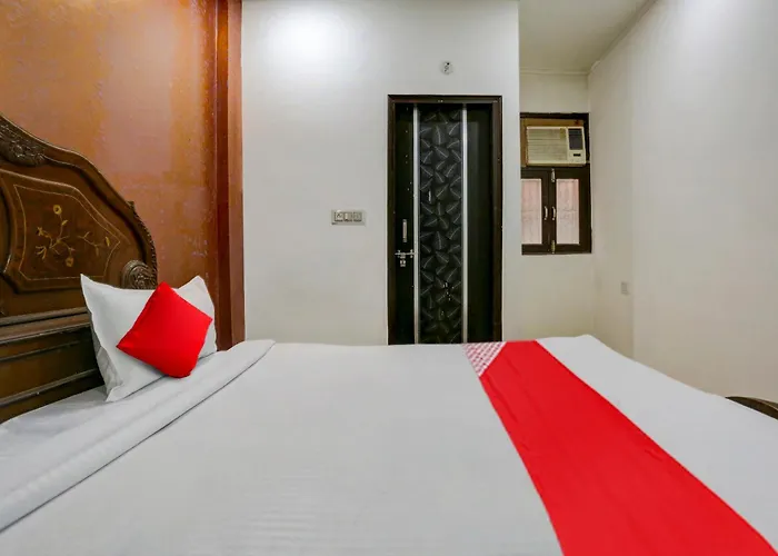 Hotel O Guru Ji Residency