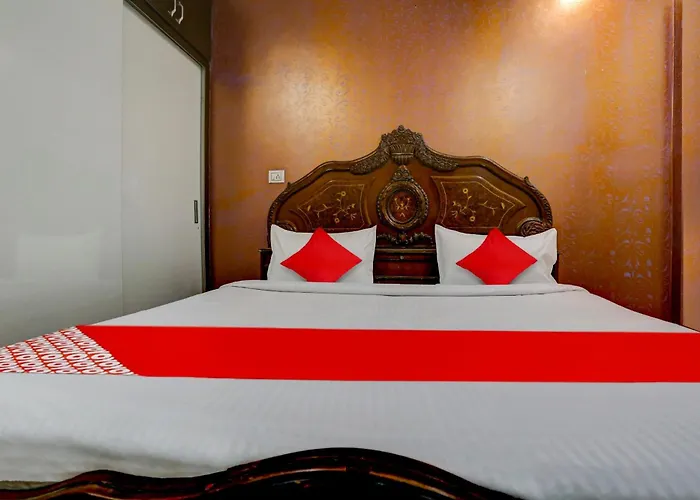 Hotel O Guru Ji Residency