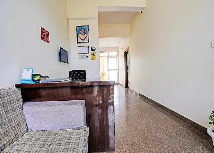 Hotel O Sadhna Holiday Home