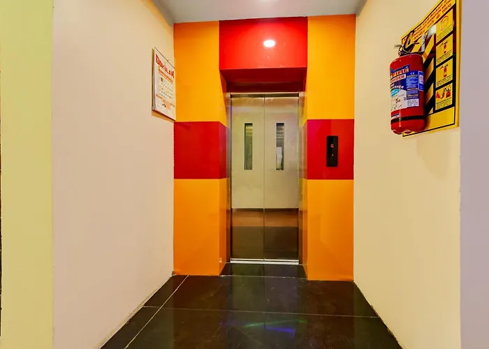 Collection O Velu Residency