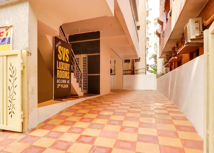 Super Collection O Hills Suites