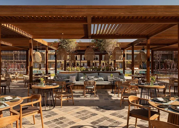 Sakhra Hotel & Spa, Almaza Bay