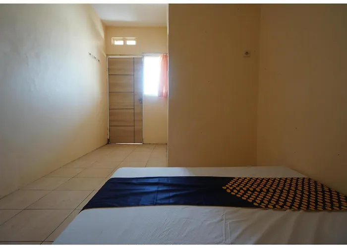 Hotel O Homestay Bu Sun Syariahneartaman Rekreasi & Pemandian Taman Suruh