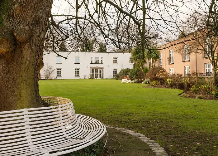 Dunadry Hotel And Gardens