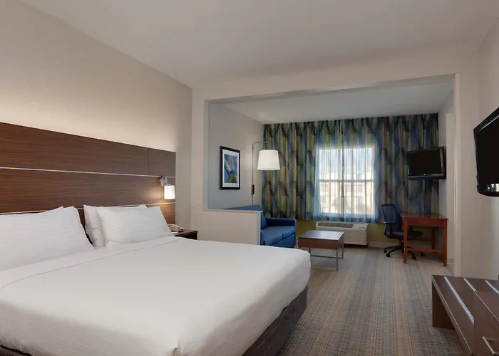 Holiday Inn Express & Suites Orlando International Airport By Ihg