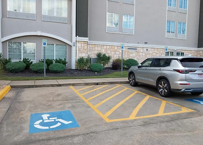 La Quinta Inn & Suites By Wyndham Little Rock - Bryant