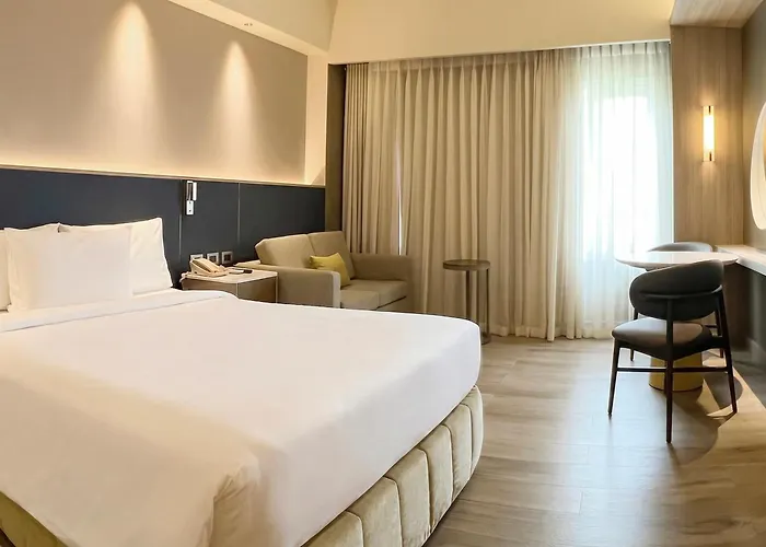 Taal Vista Hotel