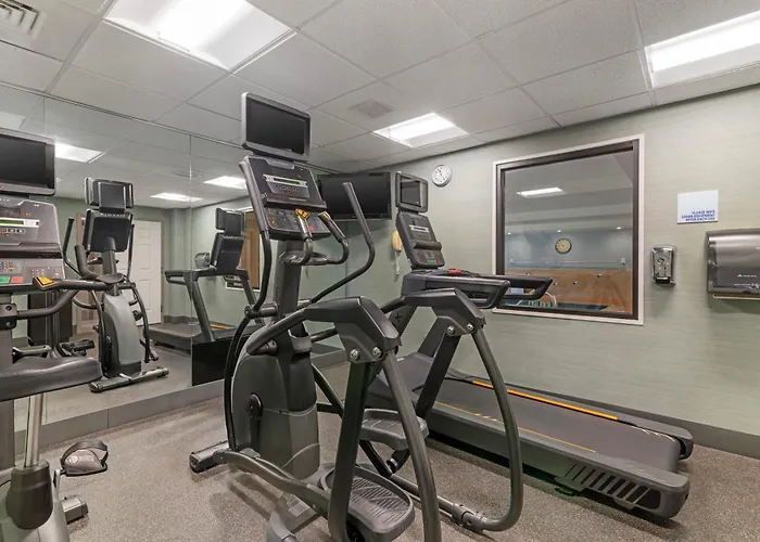 Holiday Inn Express Biddeford By Ihg