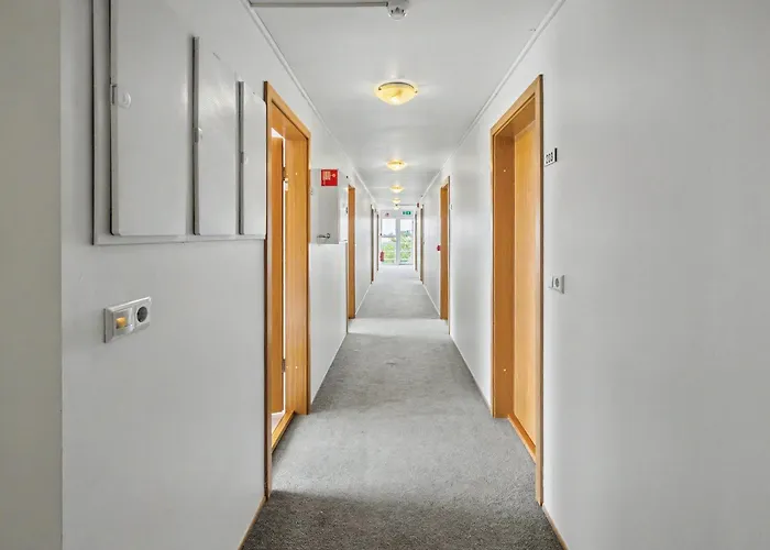 Hotel West