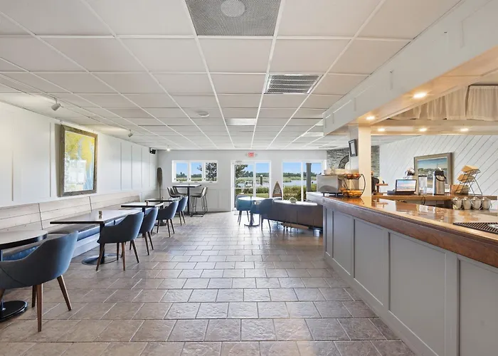 Tilghman Island Inn