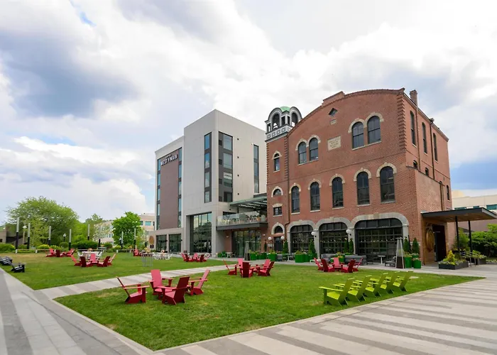 Hotel West & Main Conshohocken, Tapestry Collection Hilton