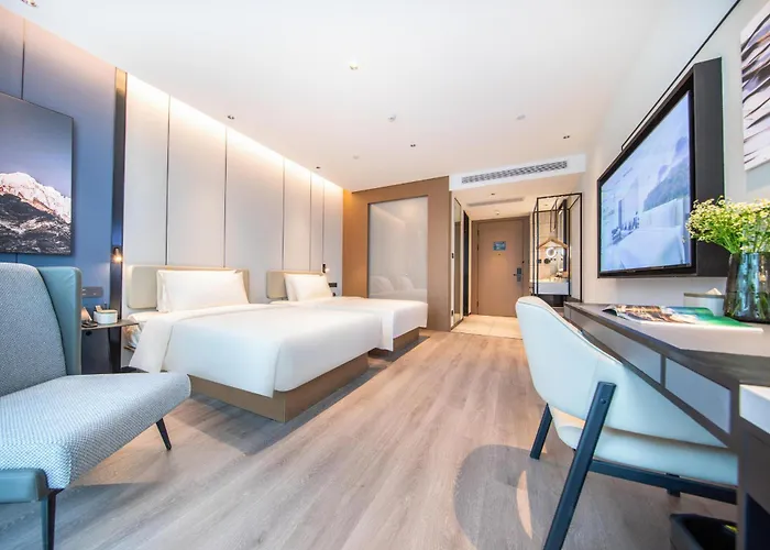 Atour Hotel Lianyungang Municipal Affairs Central University Town
