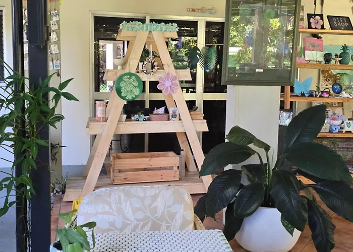 Bramston Beach Resort And Restaurant