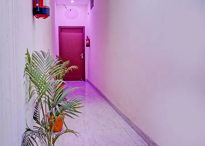 Hotel O Bhavya Guest House
