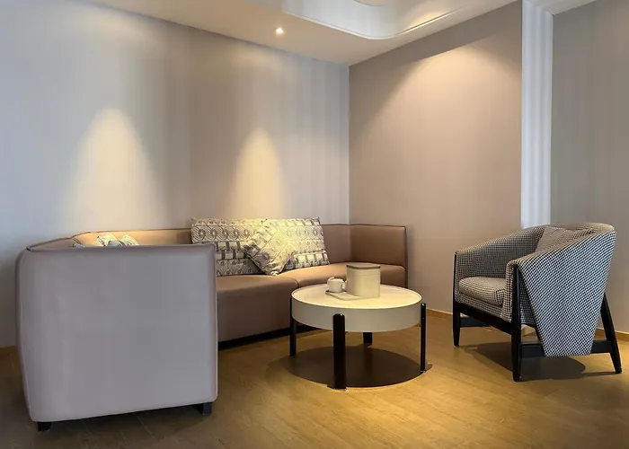 Atour Hotel Zhanjiang Renmin Avenue Dingsheng Plaza