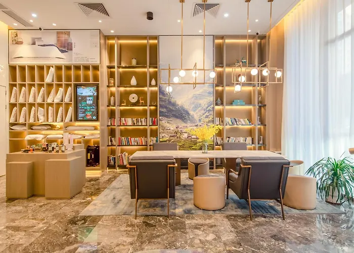 Atour Hotel Qingyuan Shunying Guangbai