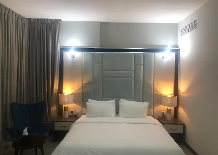 Alazmi Hotel