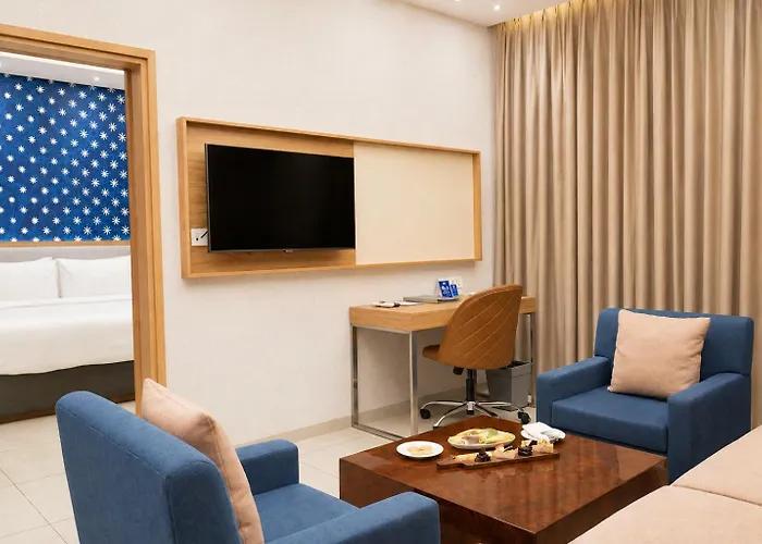 Hometel Lucknow - A Sarovar Hotel