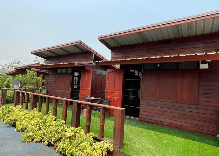 Oyo 75500 Kuunone Art & Gallery