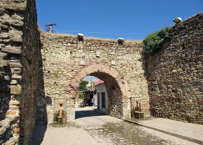 Villa Zoi A Stay To Remember Guesthouse I Sleep On The Historic Roman Road Via Egnatia Inside The Ancient Walls Of Elbasan Castle And Wake Up To A Homemade Albanian Breakfast Prepared By A Local Family