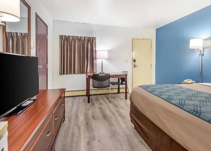 Econo Lodge Saint Albans
