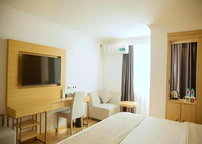 Greentree Inn Qingyuan Qinghe Avenue Branch