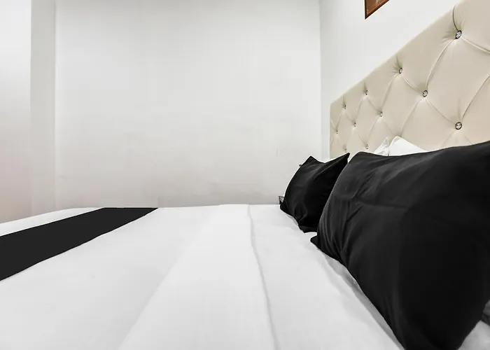 Hotel O Royal City