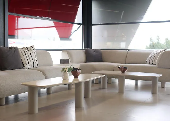 Ren Business Hotel