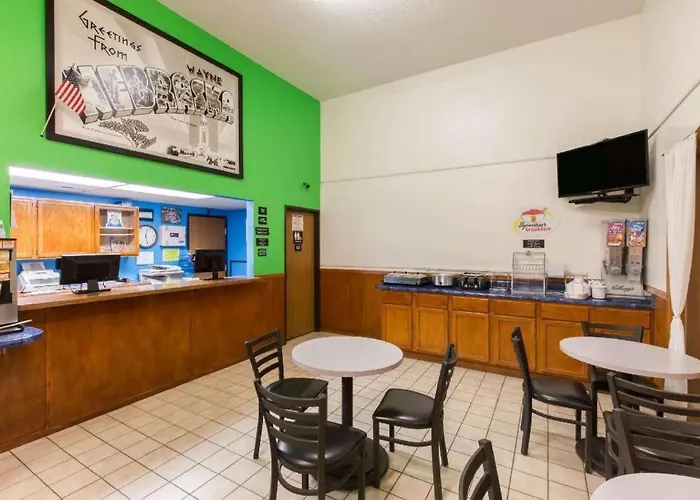 Super 8 By Wyndham Wayne