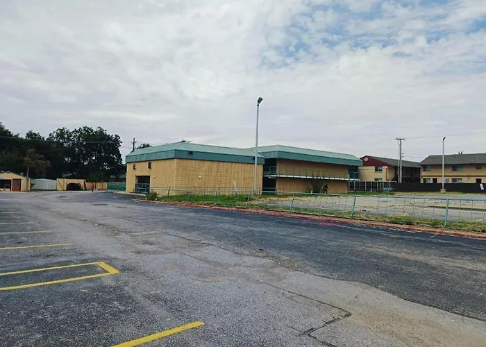 Capital O Travelers Inn Lawton Fort Sill