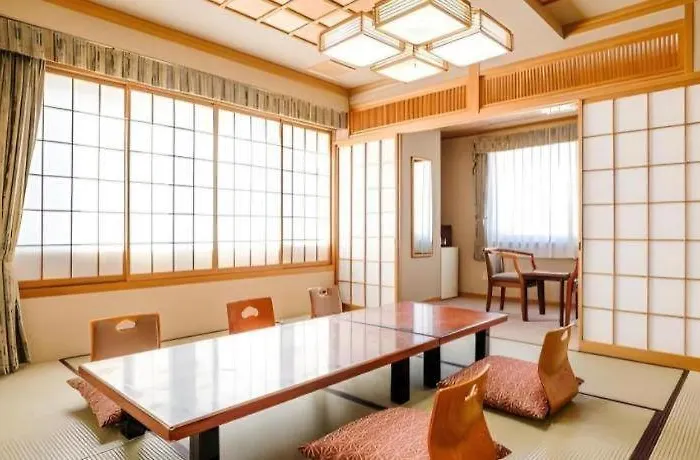Kamisuwa Station Hotel