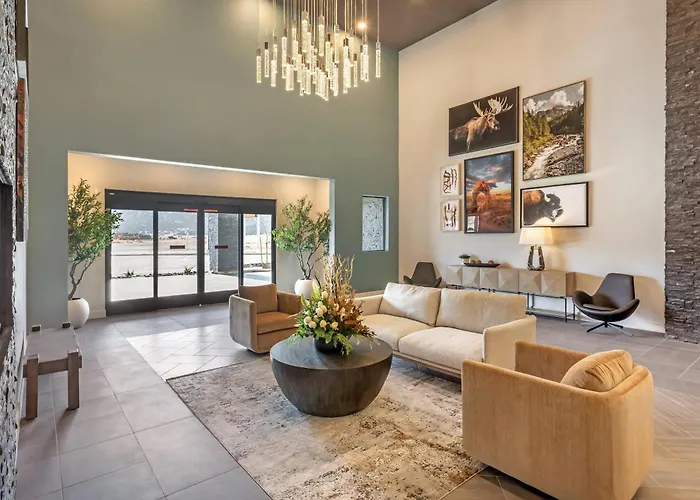 The Valor, An Ascend Collection Hotel