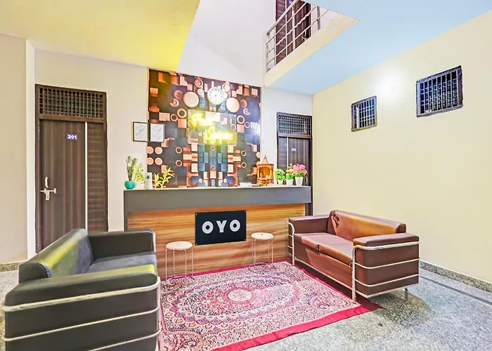 Hotel O Four Square Guest House