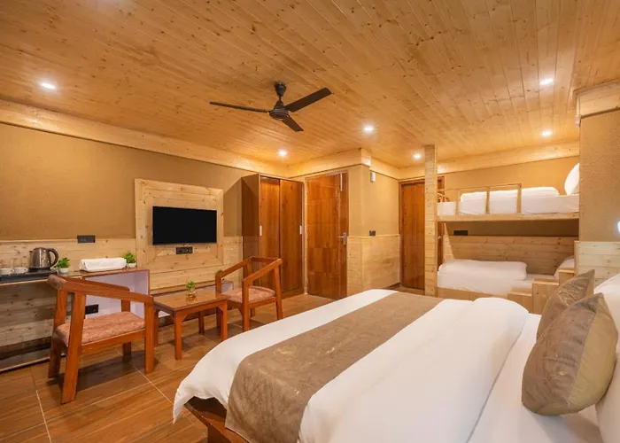 The Charvi Retreat I Vacations I Conference I Mice I Family Events I Open Air Terrace I Sky Bonfire I Wooden Rooms With Pvt Balconies I Kufri By Exotic Stays