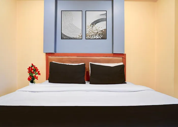 Oyo Collection O Bhu Road Varanasi Formerly Hotel Swarna Banquet