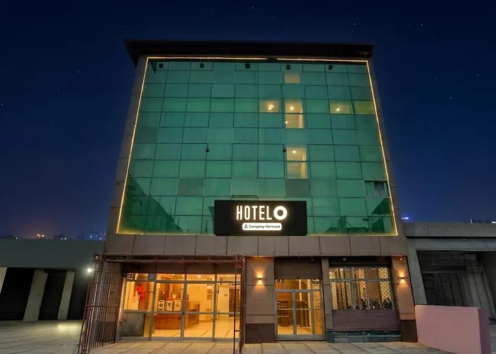 Hotel O Govind Nagar Kanpur Formerly Maharoopa Palace