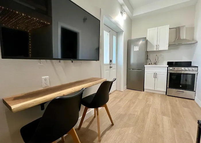 South Shore Suites