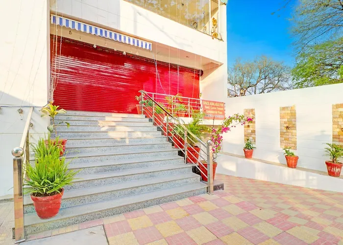 Townhouse Patel Nagar Near Saharanpur Chowk Dehradun Formerly Calista Square