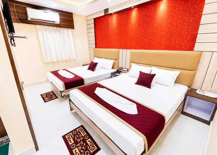 Hotel New Signature Inn New Digha হোটেল নিউ সিগনেচার ইন নিউ দিঘা Near Sea Beach And Lake View Room - All-Room-Attached-Balcony-And-Fully-Air-Conditioned-Hotel With- Lift- Wi-Fi-Restaurant-Parking-Facility- Best Hotel In Digha