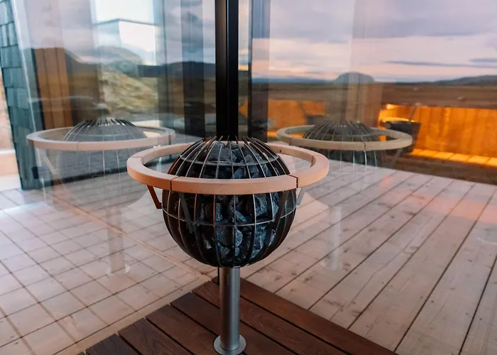 Oeoed Hekla Horizon - Mirror Houses